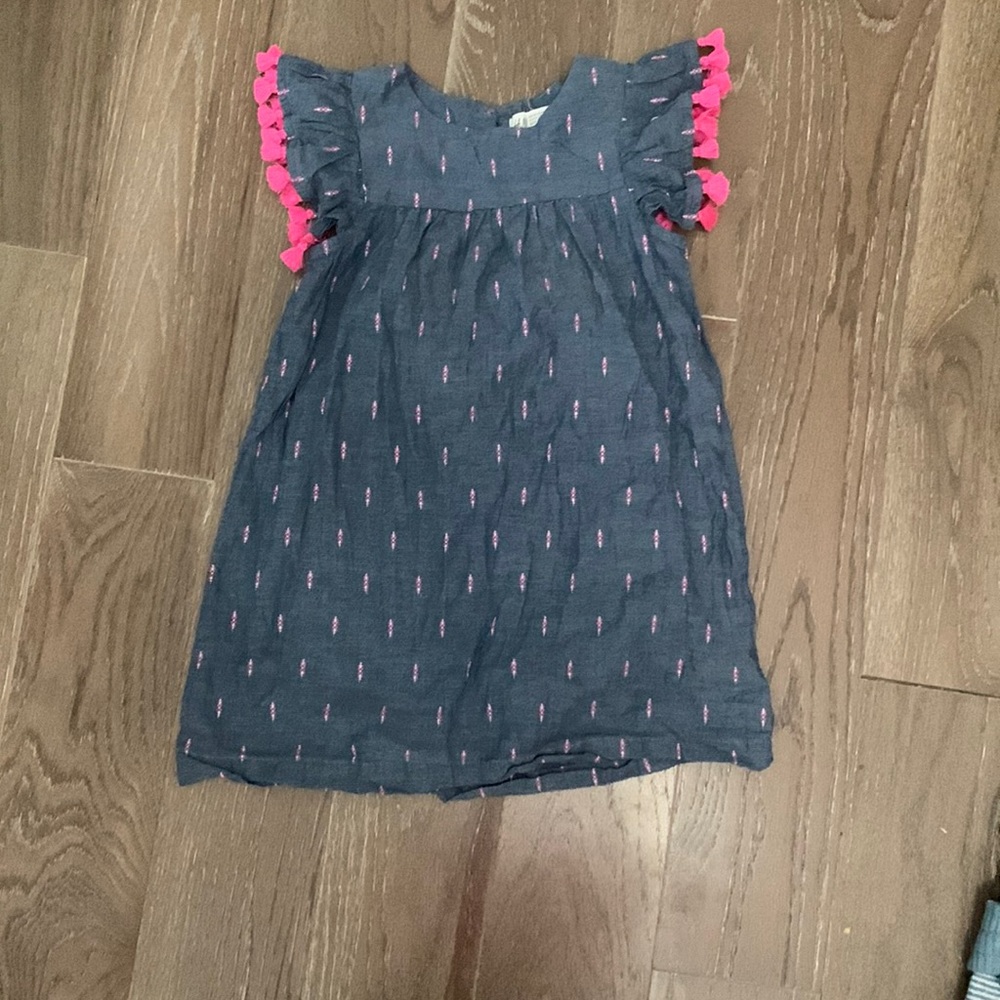 Girls Dress size 4-5Y H&M